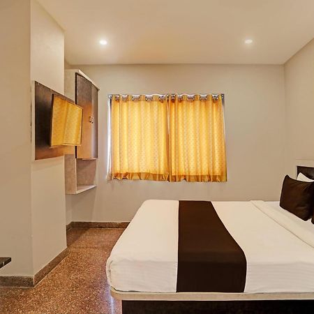 Super Townhouse Vaishnavi Hotel Secunderabad Exterior photo