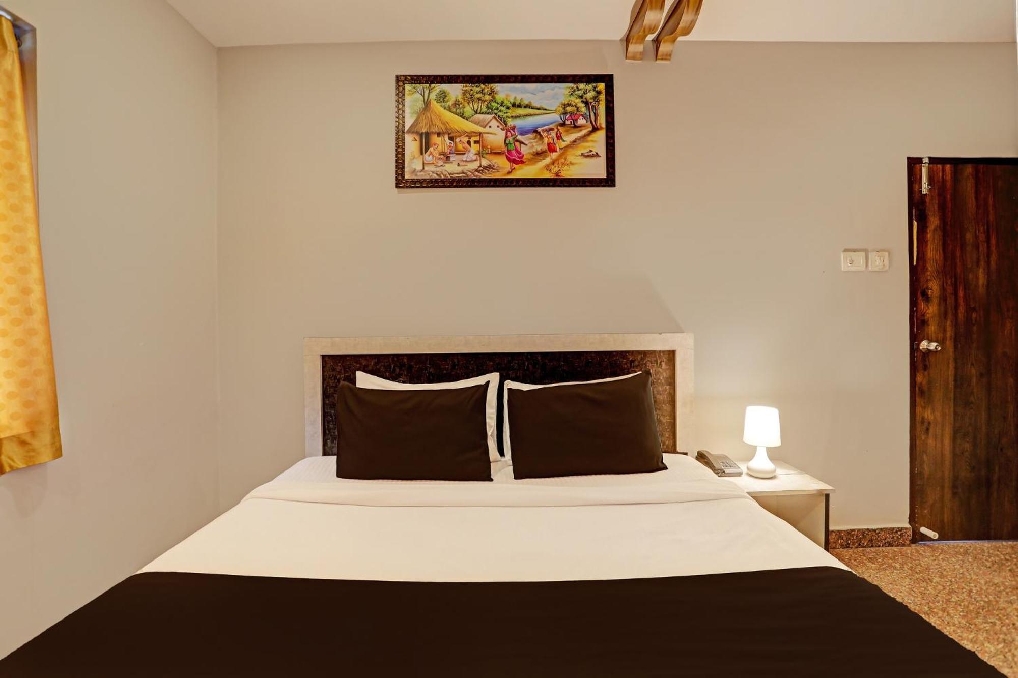 Super Townhouse Vaishnavi Hotel Secunderabad Exterior photo