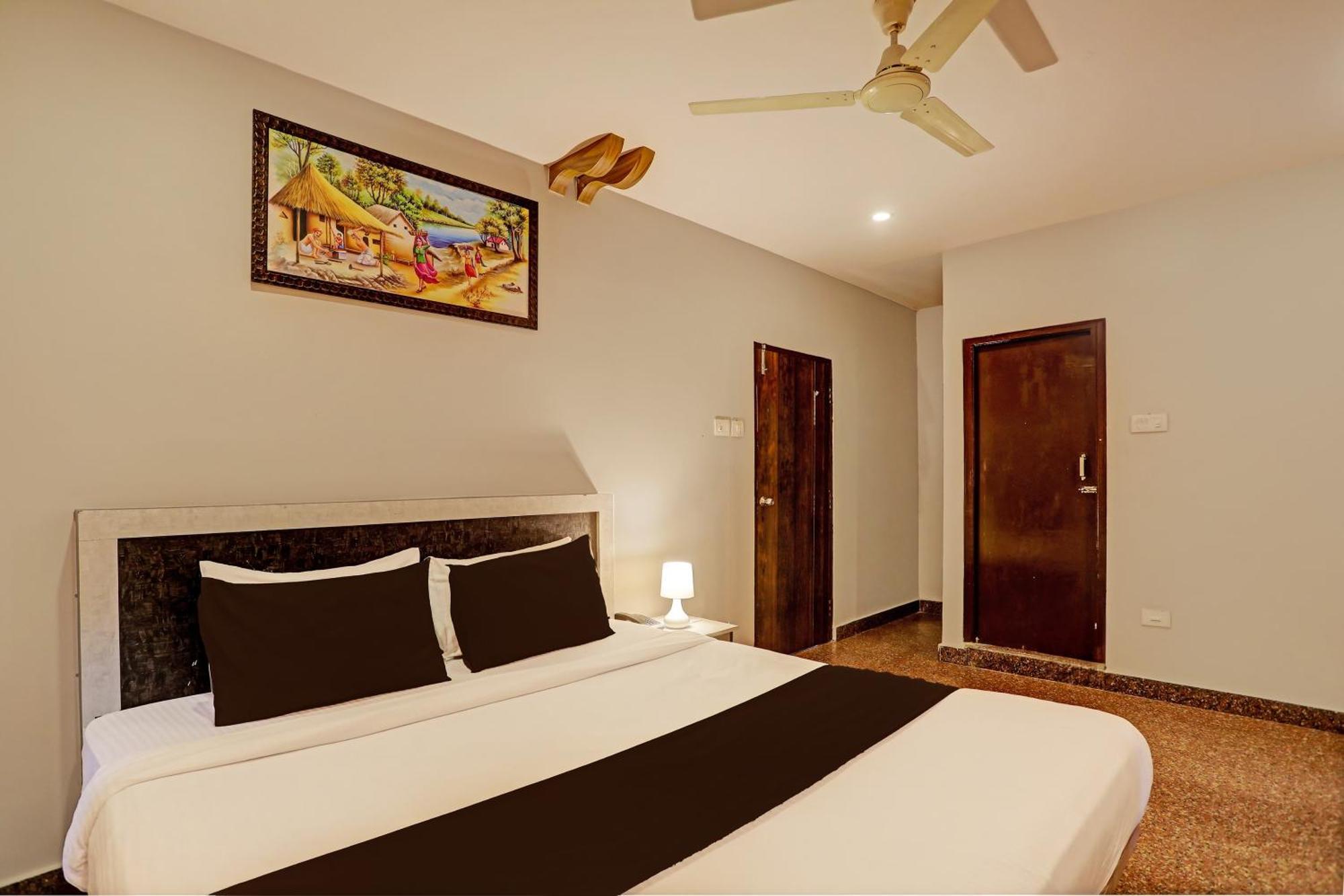 Super Townhouse Vaishnavi Hotel Secunderabad Exterior photo
