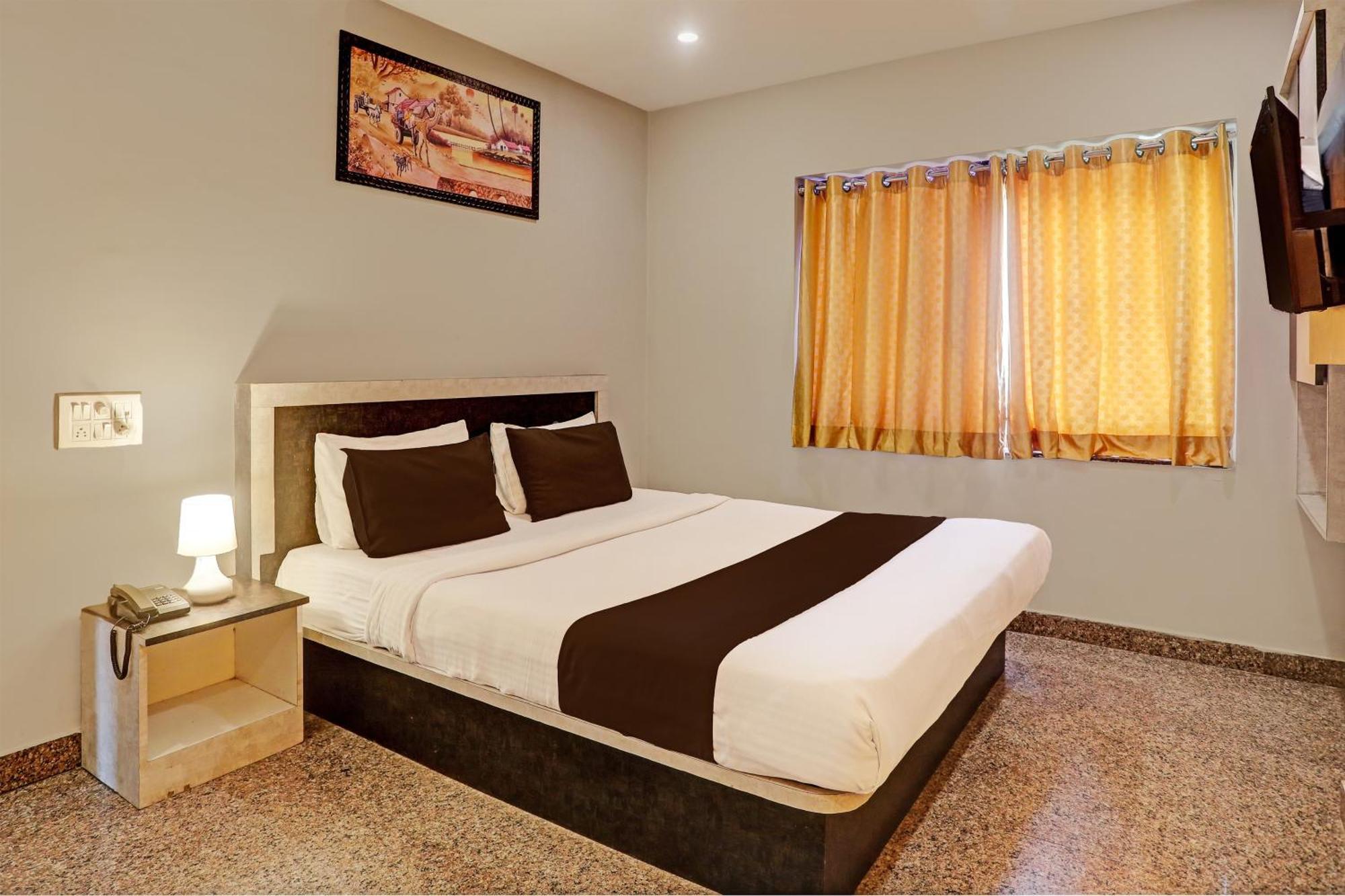 Super Townhouse Vaishnavi Hotel Secunderabad Exterior photo