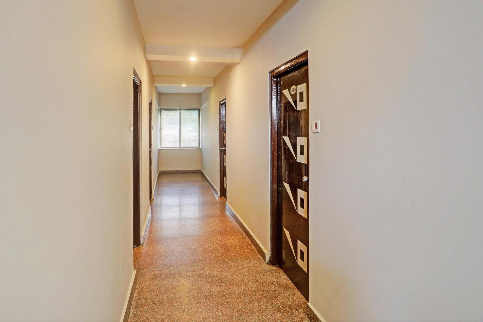 Super Townhouse Vaishnavi Hotel Secunderabad Exterior photo